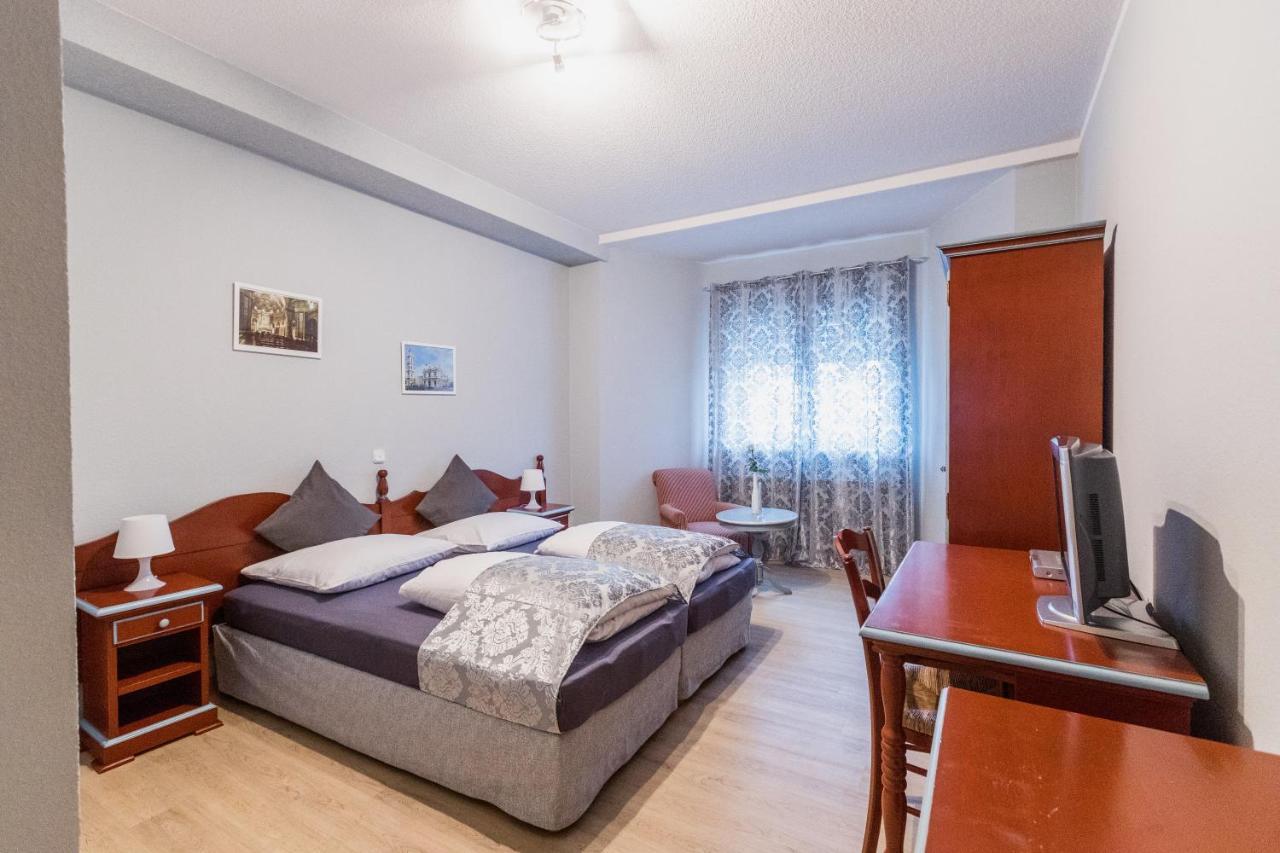 Villa Pompei Astheim Екстериор снимка
